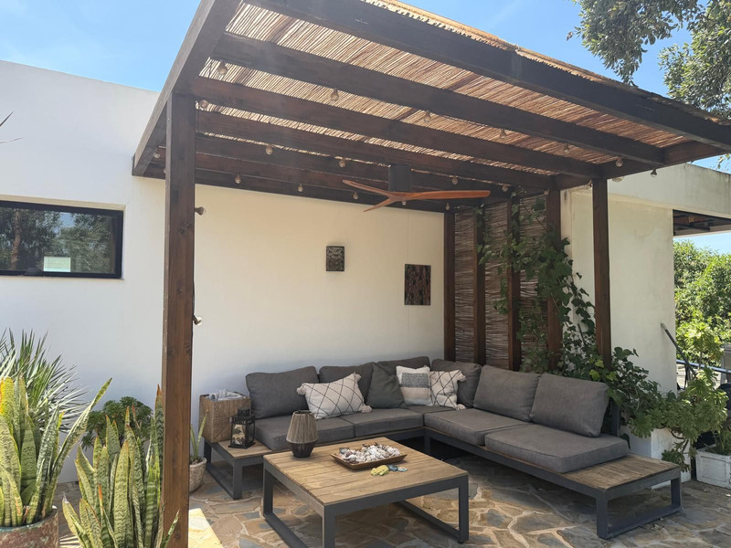 Elegant Villa for Long-Term Rent in Elviria, Marbella