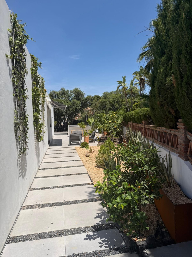 Elegant Villa for Long-Term Rent in Elviria, Marbella