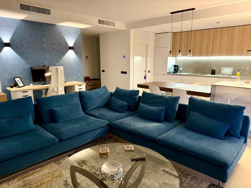 Modern Mid-Floor Apartment for Long-Term Rent in Marbella – Bright, Spacious & Ideally Located