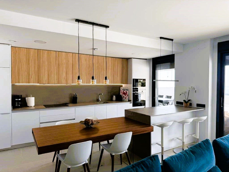 Modern Mid-Floor Apartment for Long-Term Rent in Marbella – Bright, Spacious & Ideally Located