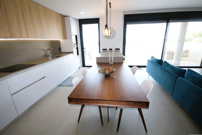 Modern Mid-Floor Apartment for Long-Term Rent in Marbella – Bright, Spacious & Ideally Located