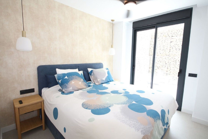 Modern Mid-Floor Apartment for Long-Term Rent in Marbella – Bright, Spacious & Ideally Located