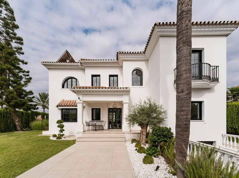 Luxury Villa for Long-Term Rental in Atalaya