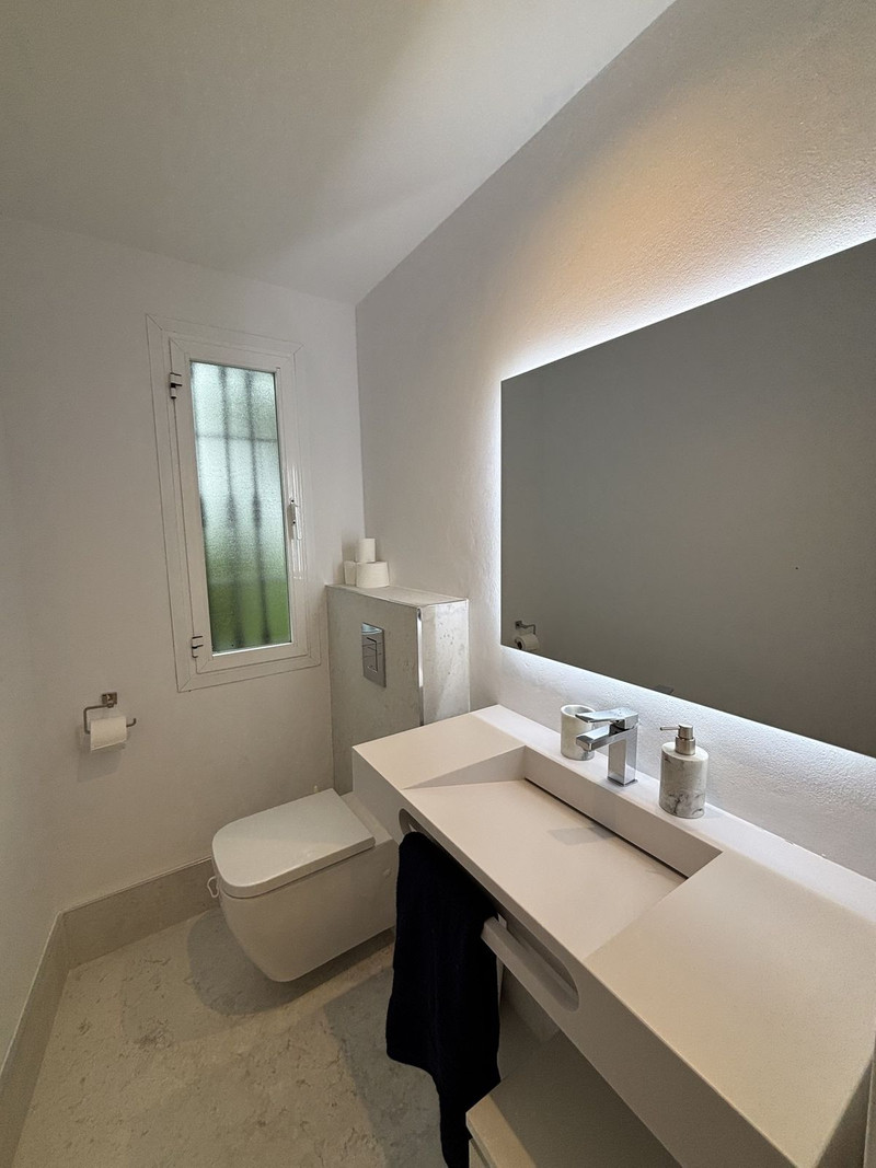 Ground Floor Apartment for Long-Term Rent in Nueva Andalucía