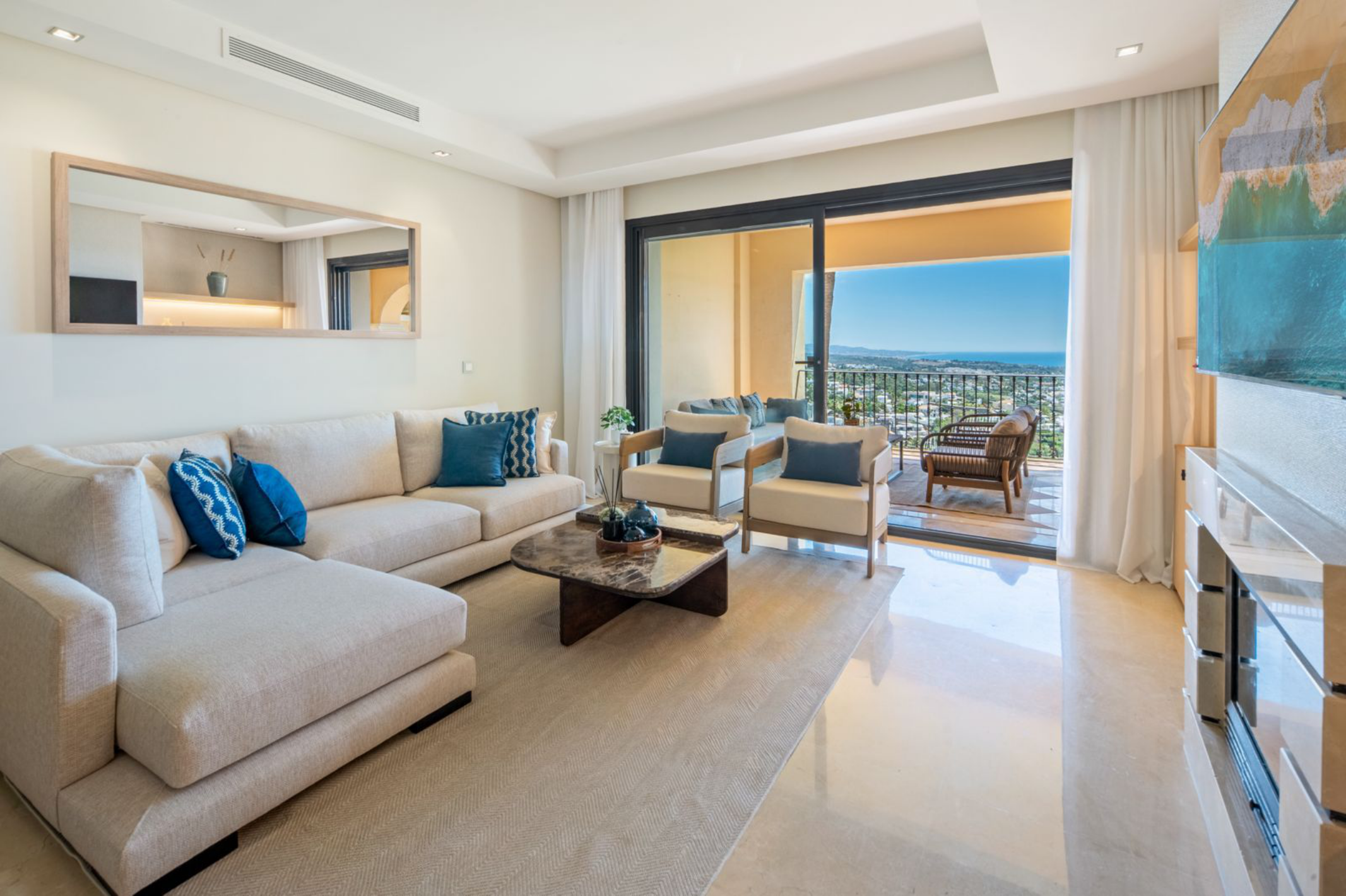 Elegant Apartment for Rent in Buenavista, La Quinta, Benahavís
