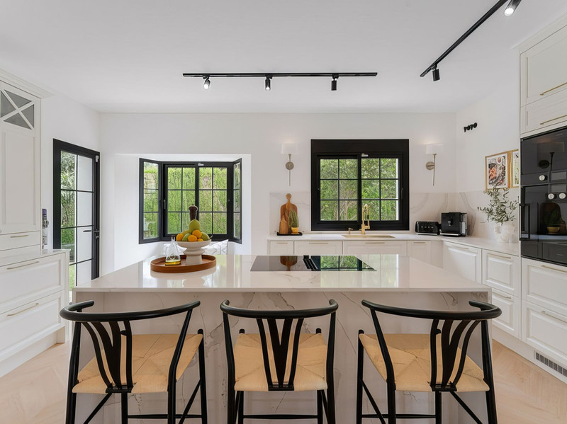 Luxury Villa for Long-Term Rental in Atalaya