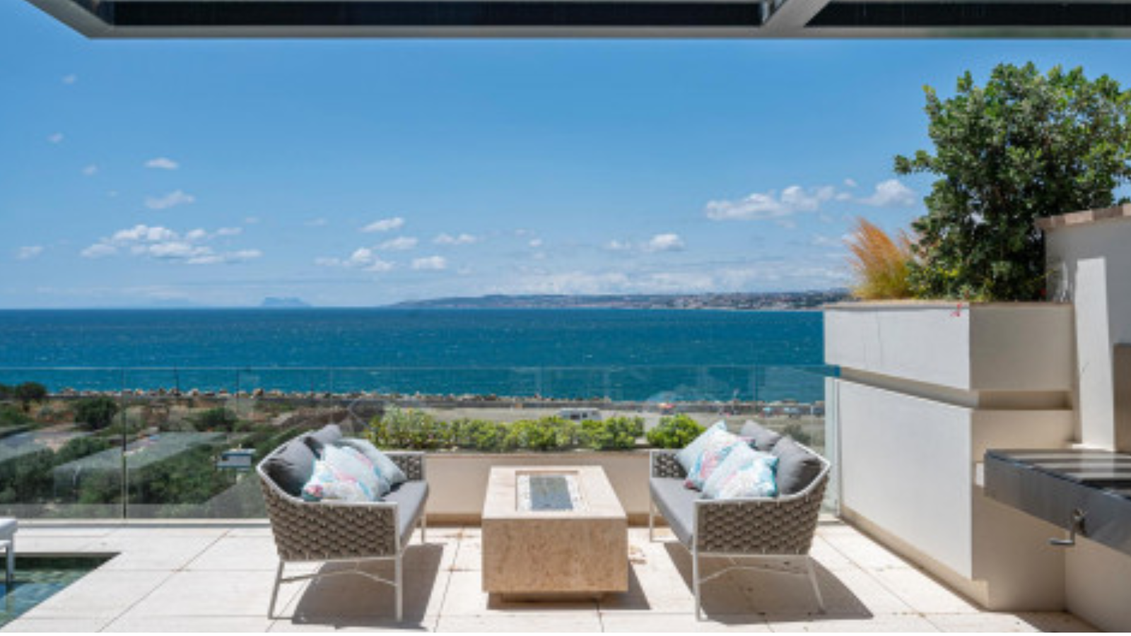 Luxury Beachfront Apartment with Panoramic Sea Views in Estepona