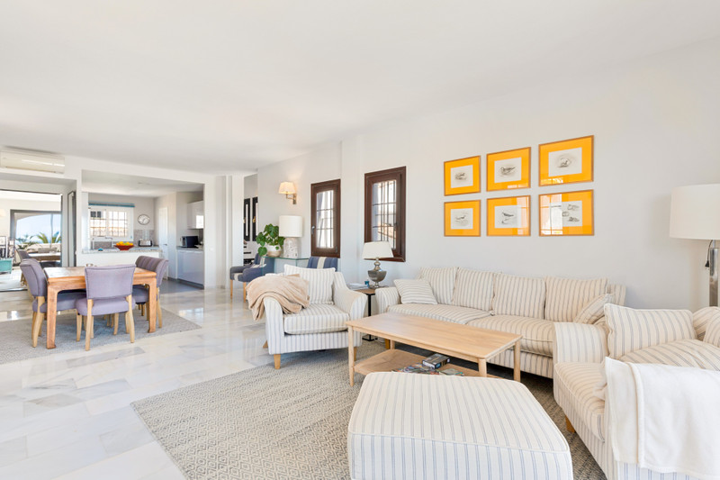 Duplex Penthouse for Long-Term Rent in Nueva Andalucía