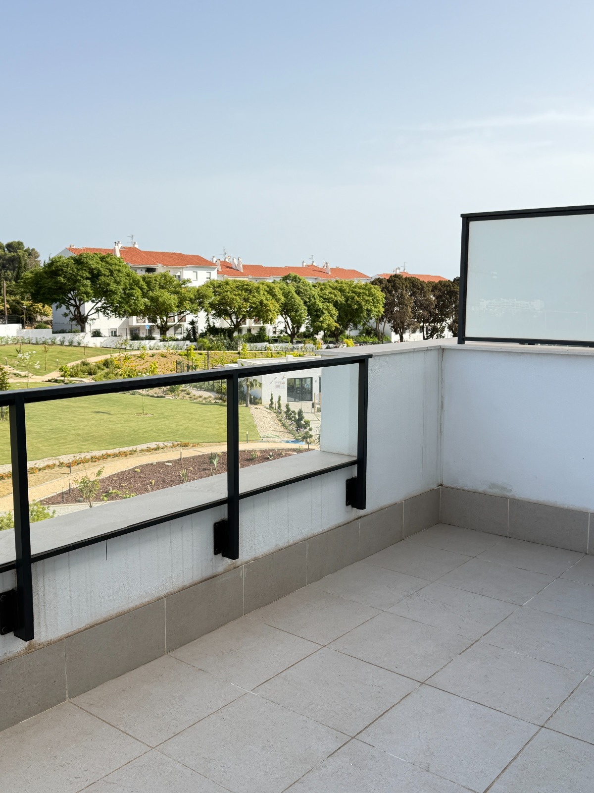 Stylish Modern Apartment for Rent in Aranya, Selwo – Estepona