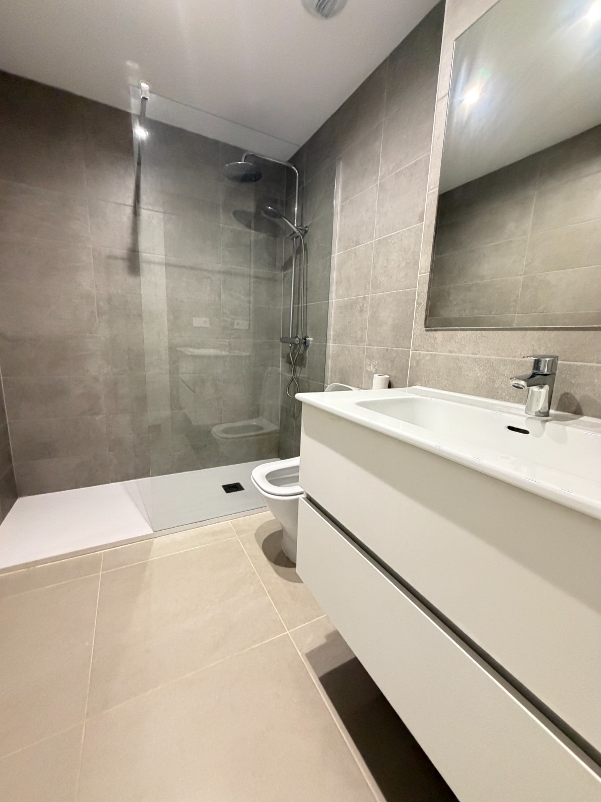 Stylish Modern Apartment for Rent in Aranya, Selwo – Estepona
