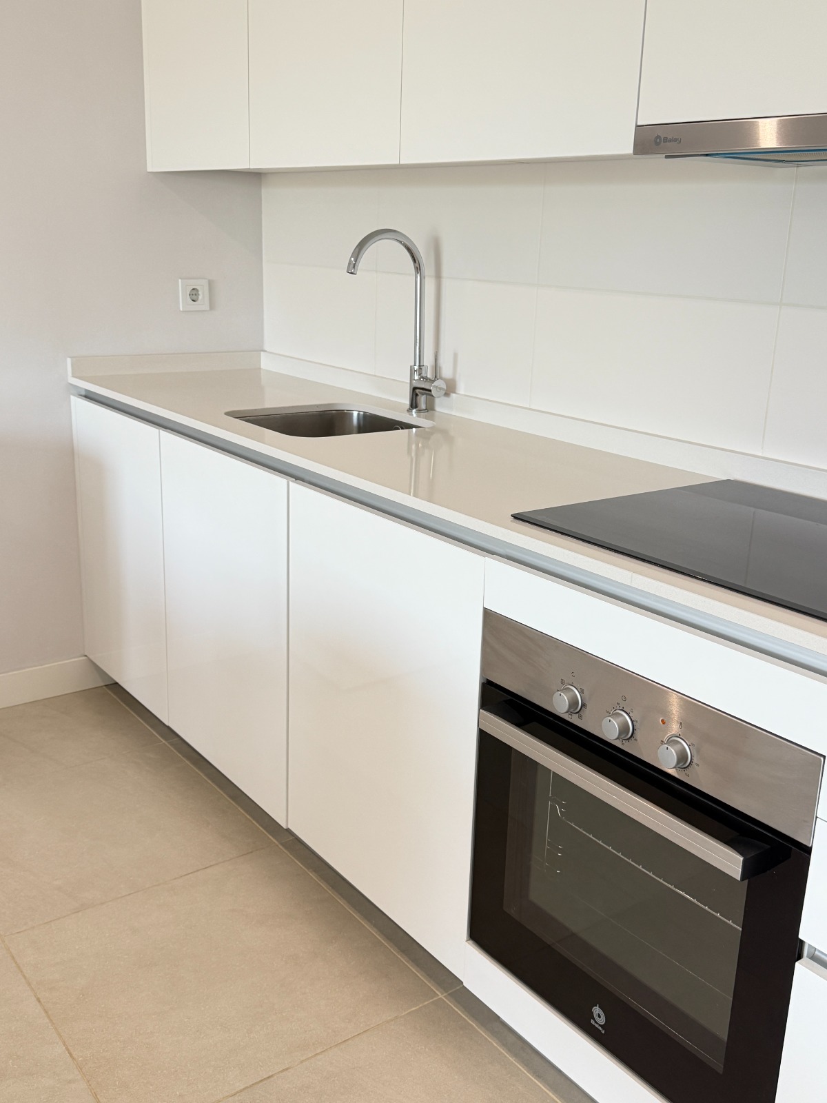 Stylish Modern Apartment for Rent in Aranya, Selwo – Estepona