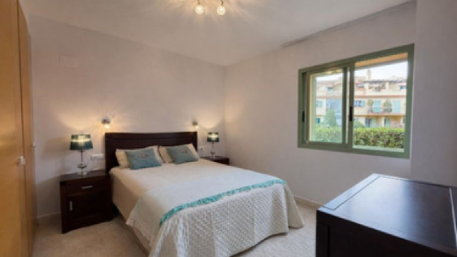 Ground Floor Apartment for Long-Term Rent in Benahavís