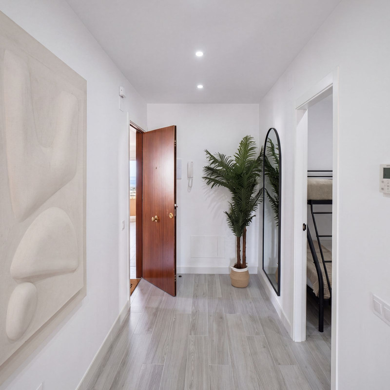 Beautiful Mid-Floor Apartment for Long-Term Rent in Nueva Andalucía – Marbella’s Golf Valley