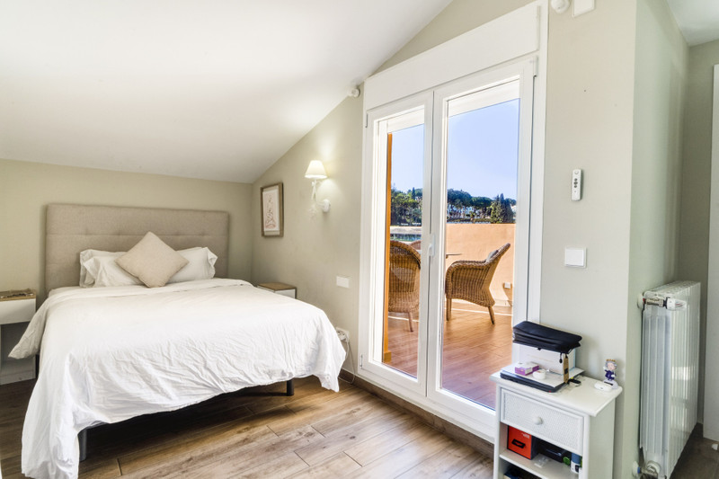Beautiful Townhouse for Long-Term Rent on Marbella’s Prestigious Golden Mile