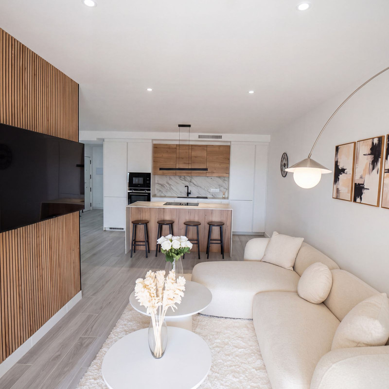 Beautiful Mid-Floor Apartment for Long-Term Rent in Nueva Andalucía – Marbella’s Golf Valley