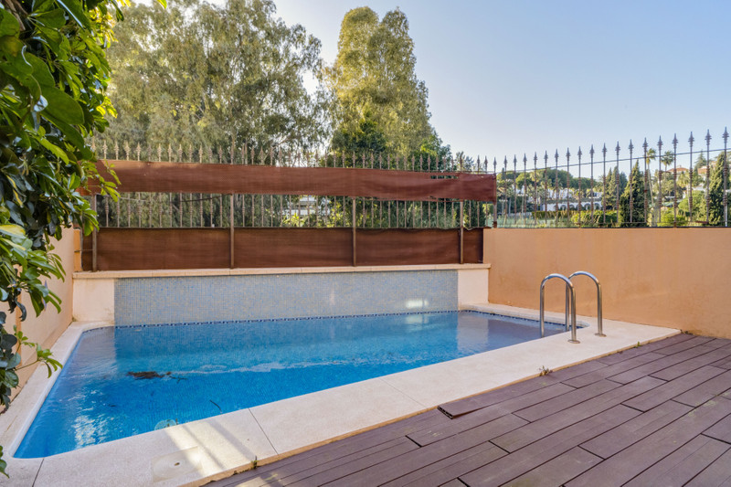 Beautiful Townhouse for Long-Term Rent on Marbella’s Prestigious Golden Mile
