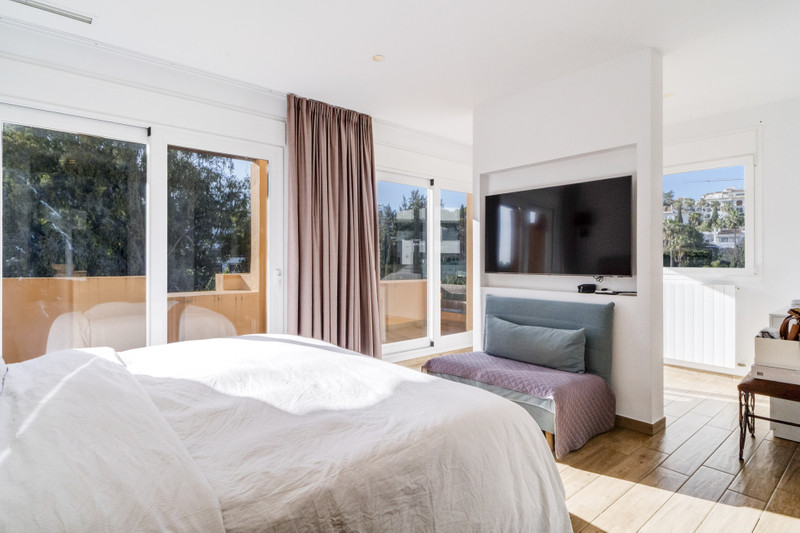 Beautiful Townhouse for Long-Term Rent on Marbella’s Prestigious Golden Mile