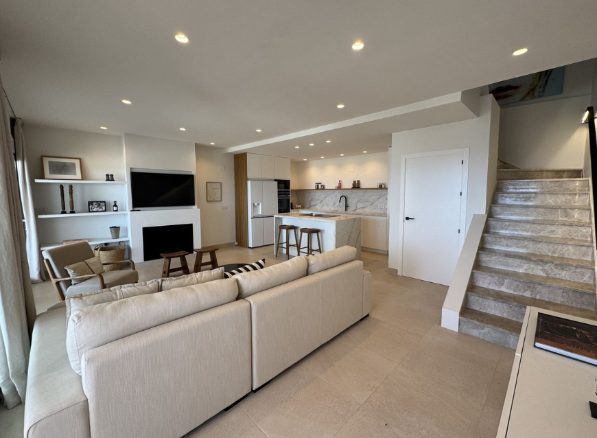 Beautiful Townhouse for Long-Term Rent in Marbella – Experience the Costa del Sol Lifestyle